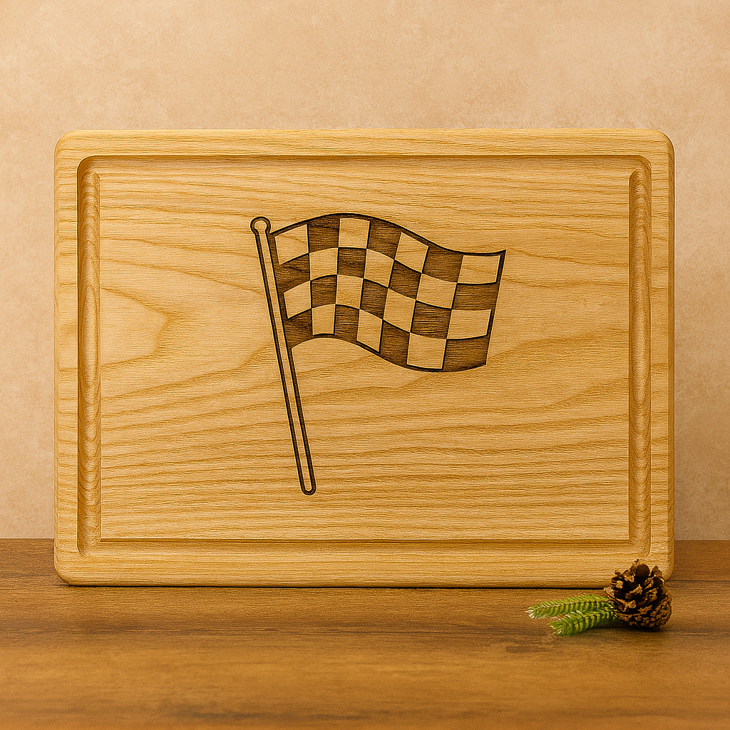 „Holzmoment“ – Schneidebrett aus Massivholz, individuell & handgemacht